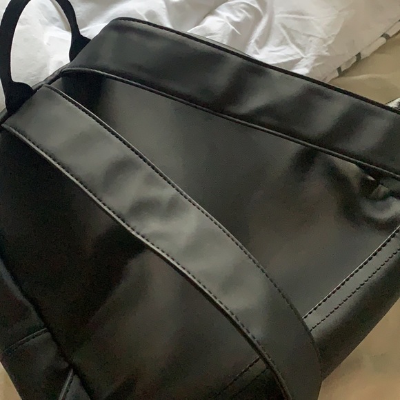 Mini Roots backpack - Picture 2 of 2